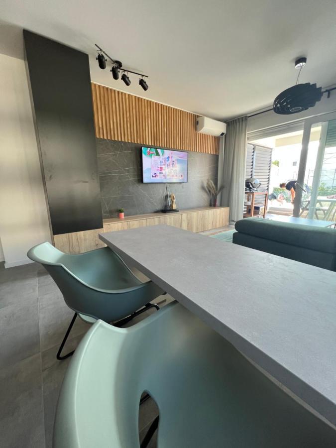 Apartment Black Pearl
